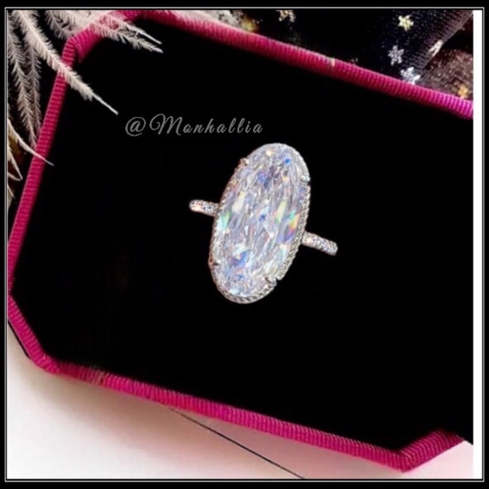 New big simulated diamond oval pave cocktail wedding silver ring - Picture 3 of 5